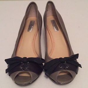 Halogen peep toe heeled shoes